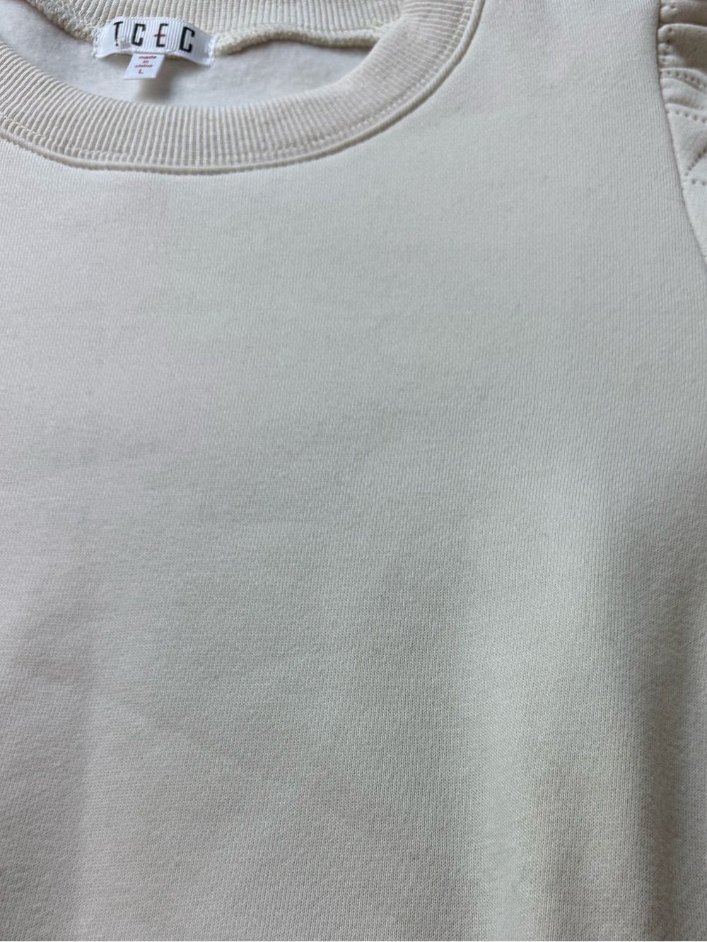 TCEC Cream Ribbed-Neck Sweatshirt- Size Large - Picture 10 of 11